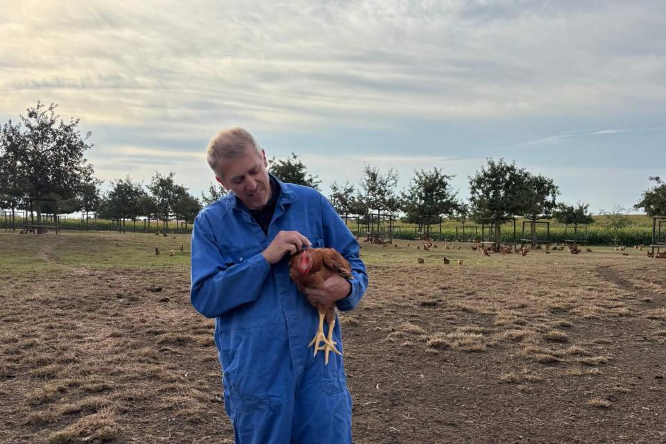 Boer Stefan, de man achter onze kip